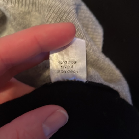 L+t Cashmere/Wool Sweatshirt - Picture 6 of 6